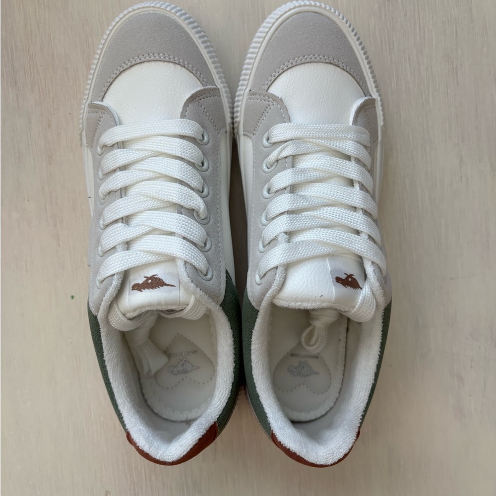 Rocket Dog White and Gray Sneakers